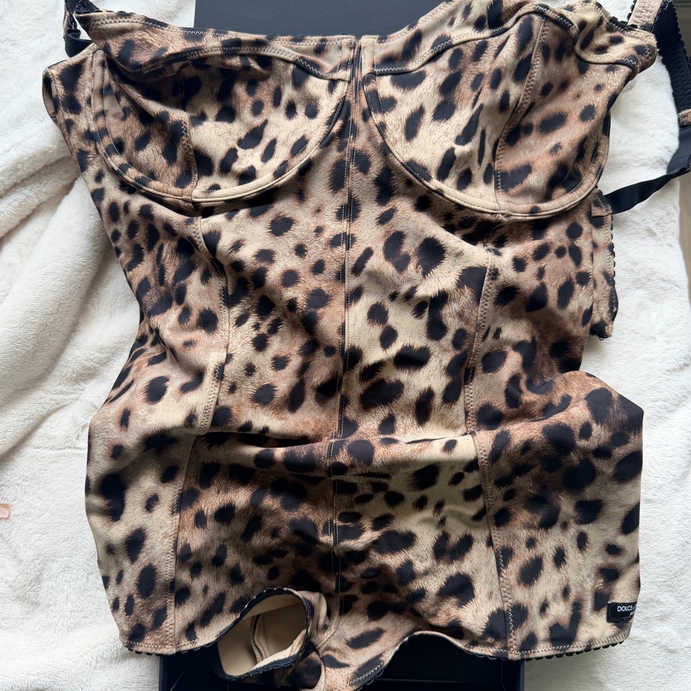 Chic Leopard Print Women's one piece size large